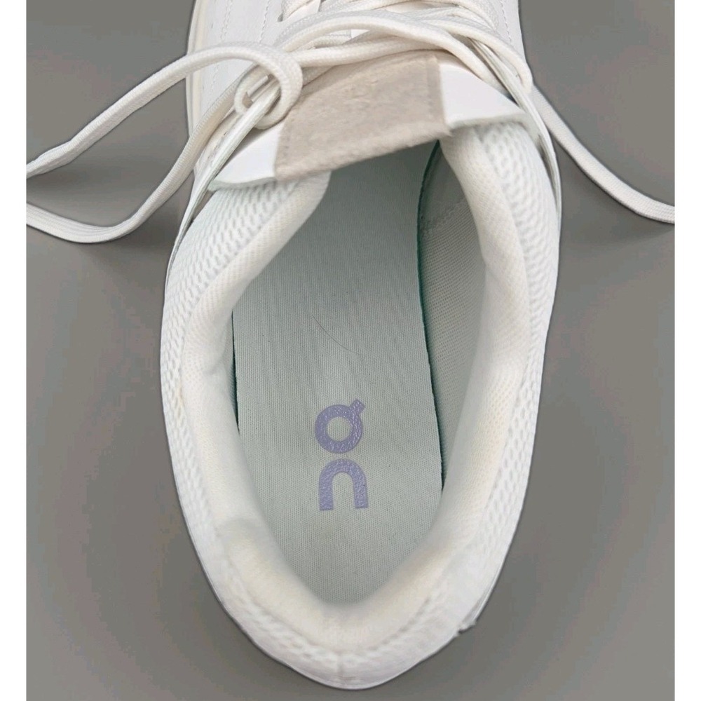 On The Roger Centre Court White Lavender Women's Sneaker Size 10 - Picture 9 of 9